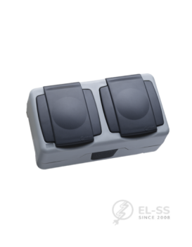 Розетка с двойным заземлением и крышкой IP55
